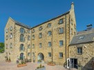 2 Bedroom Puffins Burrow Apartment in the Heart of Alnwick, Northumberland, England